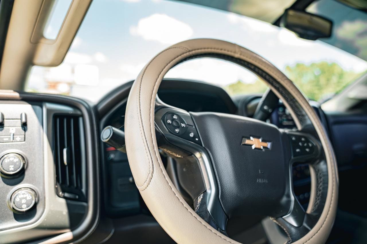 Used 2019 Chevrolet Silverado 2500 LTZ w/ Duramax Plus Package AWD/4WD image 30