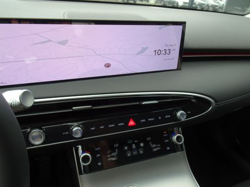 New 2026 Genesis GV70 2.5T Select image 17