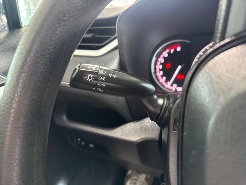 Used 2025 Toyota RAV4 XLE FWD image 18