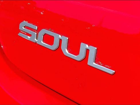 Used 2023 Kia Soul S image 9