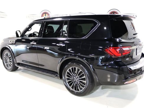 Used 2024 INFINITI QX80 Sensory AWD/4WD image 3