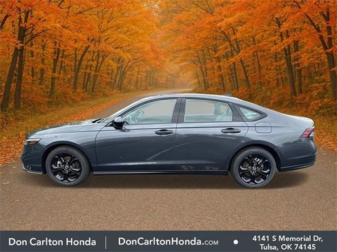 Used 2025 Honda Accord SE image 6