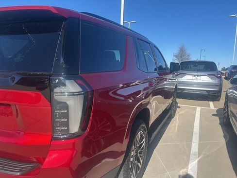 Used 2025 Chevrolet Tahoe Z71 w/ Comfort Package image 3