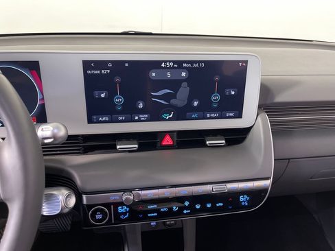 Certified 2024 Hyundai Ioniq 5 SEL RWD image 22