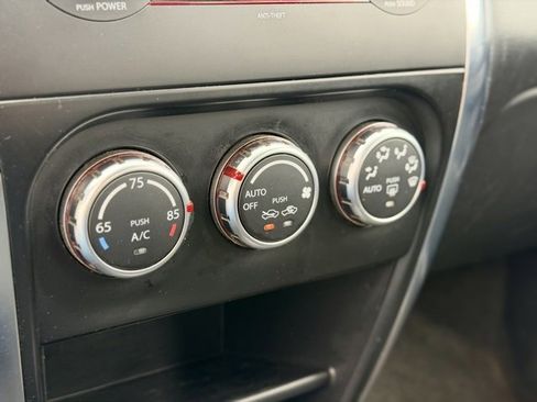 Used 2009 Suzuki SX4 AWD Hatchback w/ Touring Pkg image 11