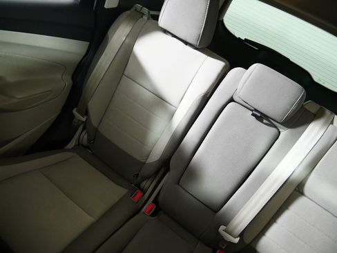 Used 2015 Ford Escape SE FWD image 12