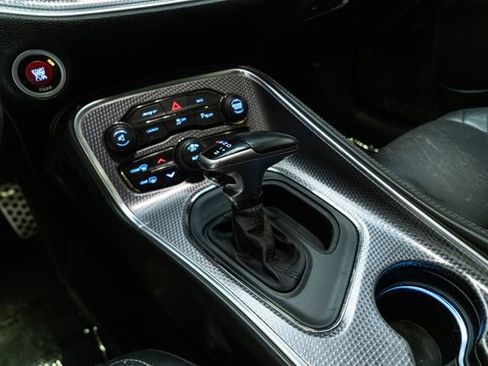 Used 2015 Dodge Challenger SRT Hellcat image 24