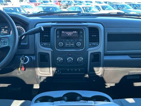 Used 2018 RAM 2500 Tradesman w/ Chrome Appearance Group image 23