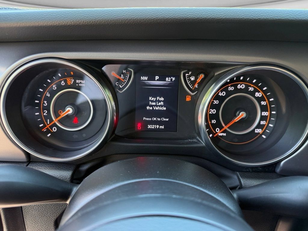 Used 2023 Jeep Gladiator Sport AWD/4WD image 27