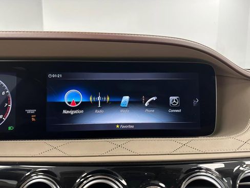 Used 2018 Mercedes-Benz S 560 S 560 4MATIC Sedan w/ AMG Line Exterior image 71