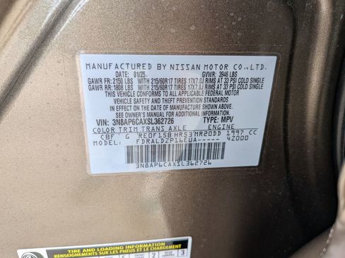 Used 2025 Nissan Kicks SV FWD image 36
