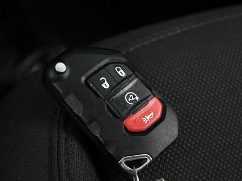 Used 2023 Jeep Wrangler Sahara image 26