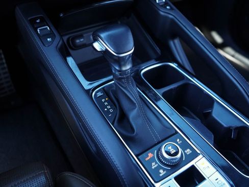 Used 2022 Kia Telluride SX w/ SX Prestige Package image 31