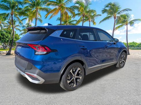 Used 2024 Kia Sportage EX FWD image 4