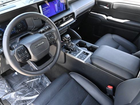Used 2025 Toyota Land Cruiser w/ Premium Package AWD/4WD image 15