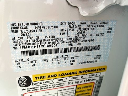 Used 2024 Ford Expedition XLT image 34