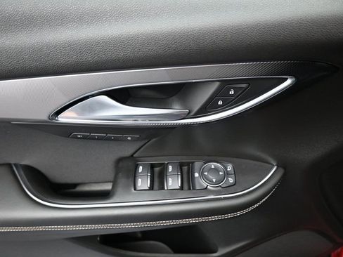 Used 2025 Buick Envision Sport Touring AWD/4WD image 11