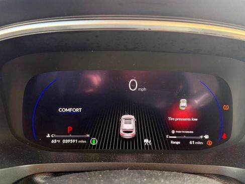 Used 2023 Acura MDX SH-AWD w/ Technology Package image 14