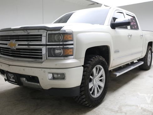 Used 2015 Chevrolet Silverado 1500 High Country w/ High Country Premium Package AWD/4WD image 1