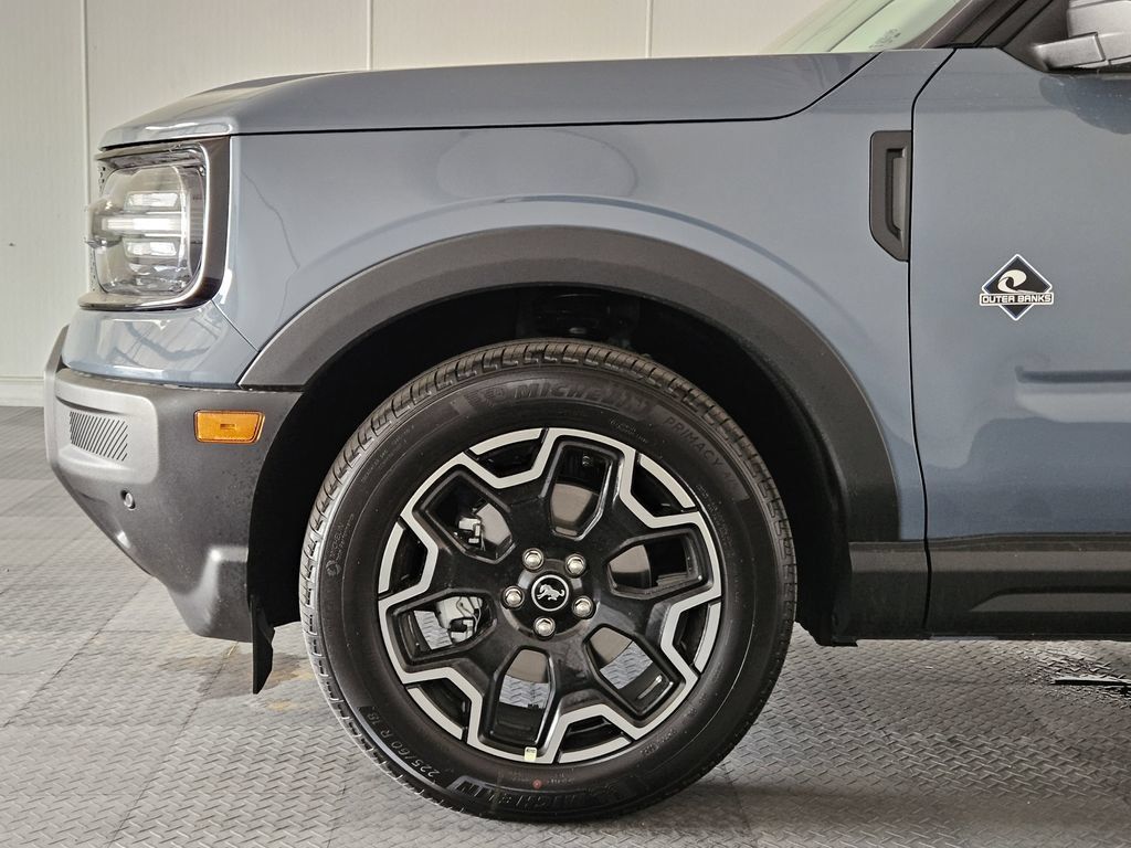 New 2025 Ford Bronco Sport Outer Banks w/ Outer Banks Tech Package+ AWD/4WD image 9