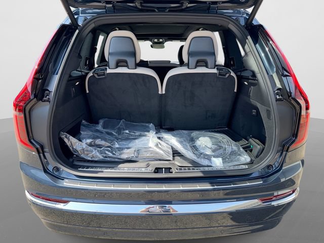 New 2026 Volvo XC90 T8 Plus w/ Protection Package Premier AWD/4WD image 21