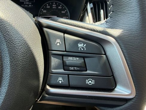 Used 2025 Subaru Outback Premium AWD/4WD image 21