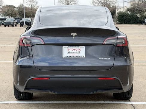 Used 2024 Tesla Model Y Long Range image 5