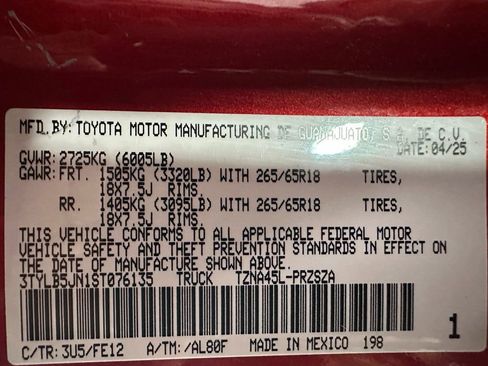 Used 2025 Toyota Tacoma TRD Sport image 11