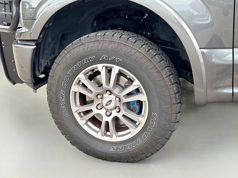 Used 2018 Ford F150 Lariat RWD image 36