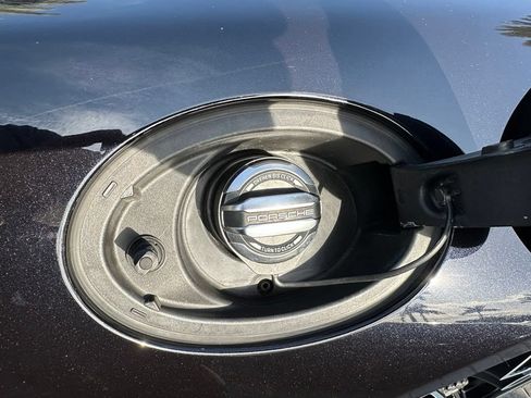 Certified 2022 Porsche 911 Turbo AWD/4WD image 44