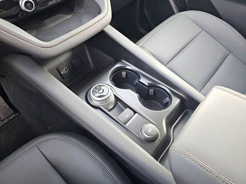 New 2026 Ford Explorer Active w/ Active Comfort Package image 30