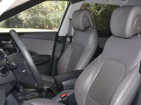 Used 2017 Hyundai Santa Fe Sport image 11