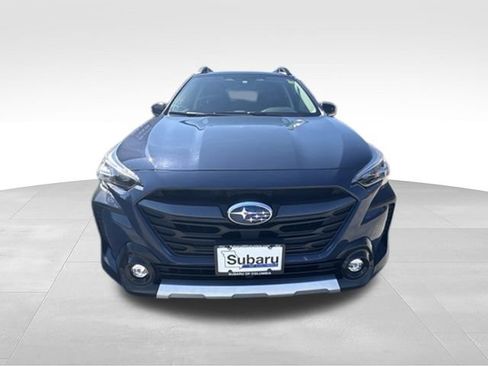 Used 2025 Subaru Outback Limited XT AWD/4WD image 2