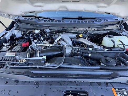 Used 2024 Ford F250 XLT w/ FX4 Off-Road Package image 33