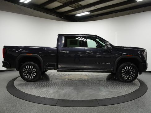 New 2026 GMC Sierra 2500 Denali Ultimate AWD/4WD image 12