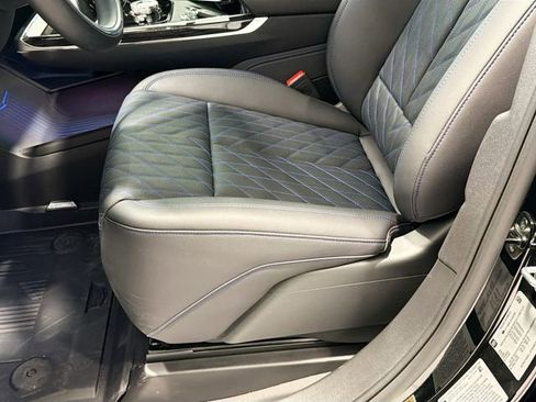 New 2026 Cadillac Escalade IQ Sport 1 w/ LPO, ONYX Package AWD/4WD image 18