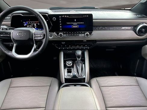 Used 2024 Chevrolet Colorado ZR2 w/ ZR2 Convenience Package III image 16