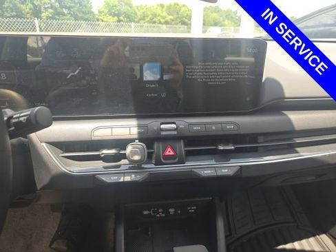 Used 2025 Kia K4 EX FWD image 9