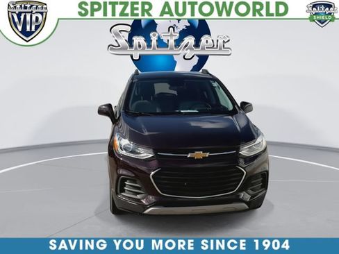 Used 2020 Chevrolet Trax LT w/ LT Convenience Package FWD image 4