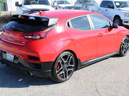 Used 2022 Hyundai Veloster N image 4