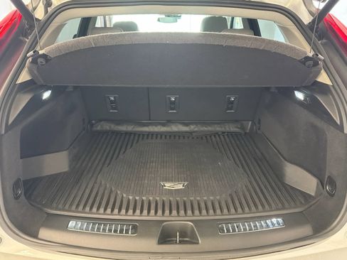 Used 2021 Cadillac XT4 Premium Luxury image 9