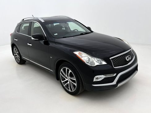 Used 2017 INFINITI QX50 AWD w/ Deluxe Touring Package image 4