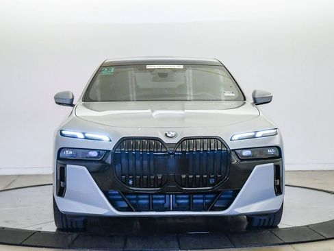 Certified 2023 BMW 740i RWD image 7