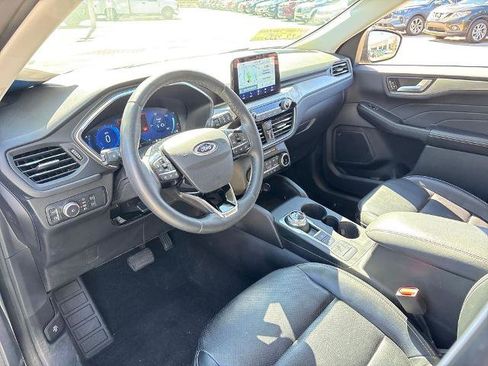 Certified 2022 Ford Escape Titanium image 6