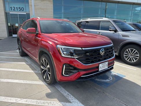 Used 2024 Volkswagen Atlas Cross Sport SEL Premium R-Line image 1