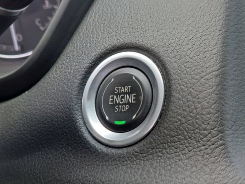 Used 2023 Cadillac XT4 Premium Luxury FWD image 26
