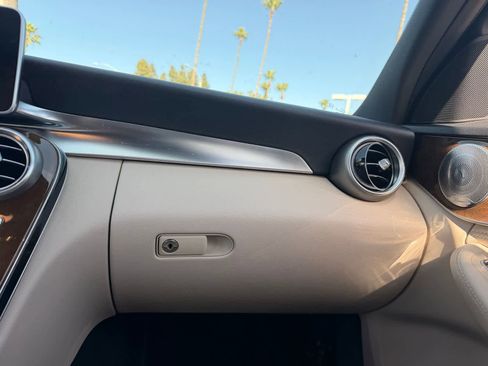 Used 2015 Mercedes-Benz C 300 4MATIC Sedan image 17