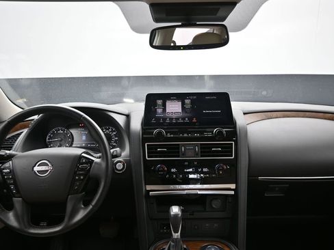 Used 2024 Nissan Armada SL w/ Captain's Chairs Package RWD image 20
