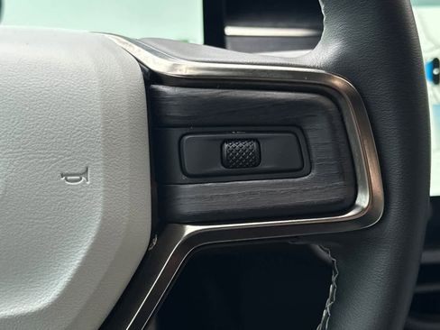 Used 2023 Rivian R1S Launch Edition image 26