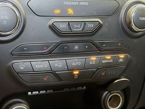 Used 2019 Ford Ranger Lariat w/ Equipment Group 501A Mid AWD/4WD image 10